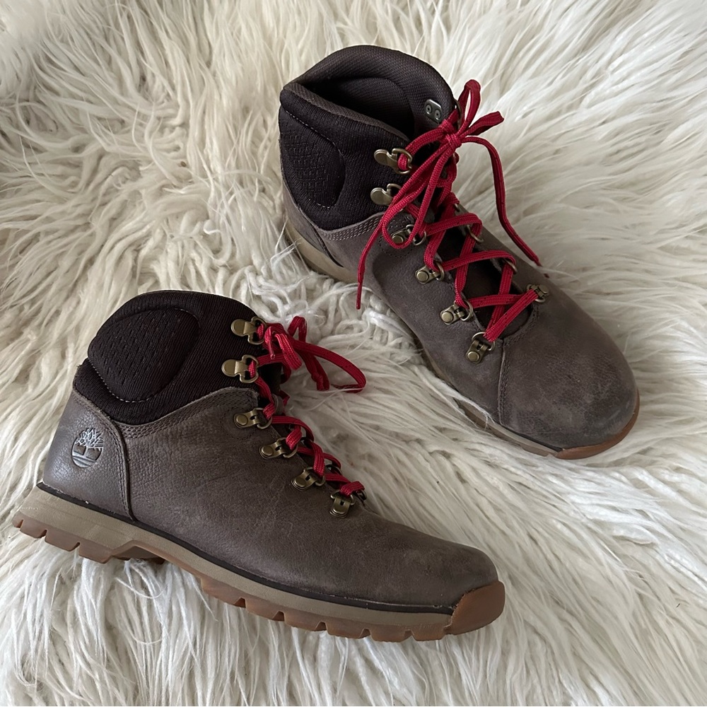 Timberland gray lace up outdoor winter boots ladies size 9